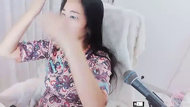 Floor oo online show from October 2025 02:27:02 PM