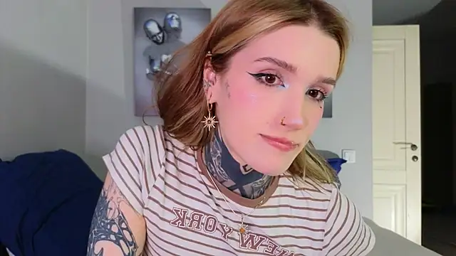 SophieInkk online show from October 2025 11:56:02 PM