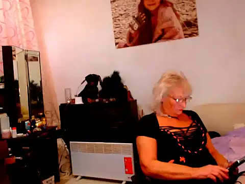Snapshot of Natali7634 chatting on December 2024 12:03:01 PM Natali7634 online show from December 2024 12:03:01 PM