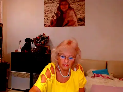 Snapshot of Natali7634 chatting on December 2024 10:17:02 AM Natali7634 online show from December 2024 10:17:02 AM