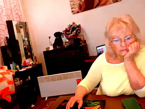 Snapshot of Natali7634 chatting on December 2024 08:26:02 AM Natali7634 online show from December 2024 08:26:02 AM