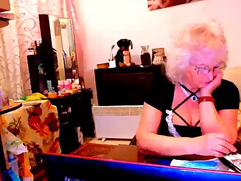 Snapshot of Natali7634 chatting on February 2025 08:08:01 AM Natali7634 online show from February 2025 08:08:01 AM
