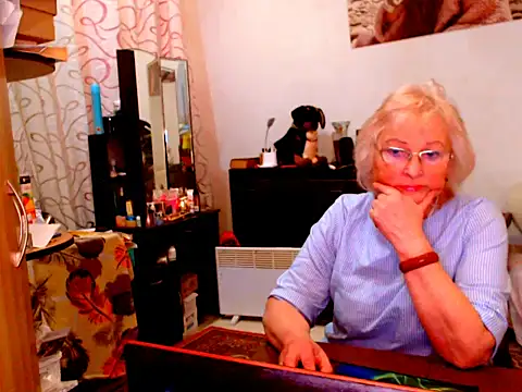 Snapshot of Natali7634 chatting on February 2025 03:31:02 PM Natali7634 online show from February 2025 03:31:02 PM