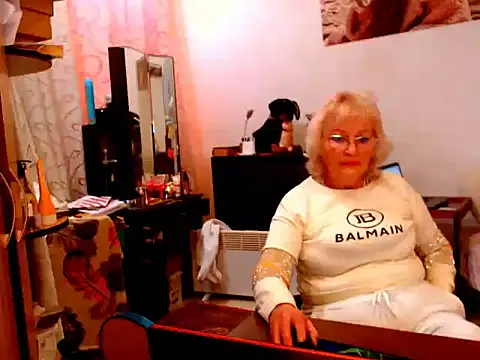 Snapshot of Natali7634 chatting on February 2025 08:55:02 AM Natali7634 online show from February 2025 08:55:02 AM