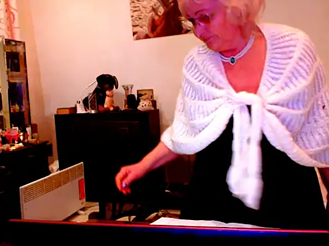Snapshot of Natali7634 chatting on March 2025 06:43:02 PM Natali7634 online show from March 2025 06:43:02 PM