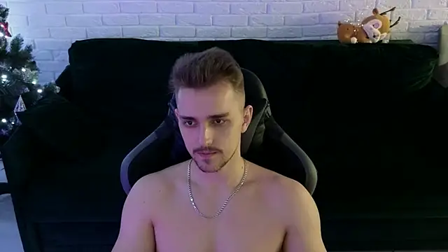 Larstar01 online show from December 2024 05:28:02 AM