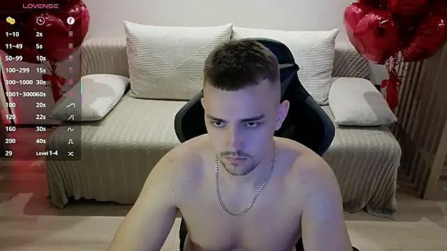 Larstar01 online show from October 2025 09:01:01 PM