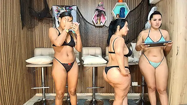 Snapshot of canelasquirt chatting on October 2025 11:11:01 AM canelasquirt online show from October 2025 11:11:01 AM