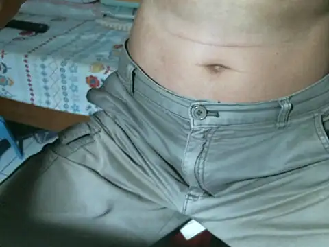 triangle0623 online show from October 2025 10:03:01 AM