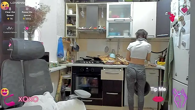  Nika Kik online show from September 2025 01:59:01 PM