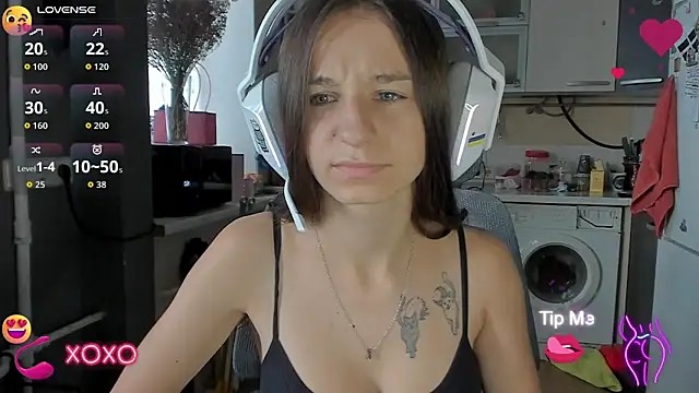  Nika Kik online show from October 2025 12:02:01 PM