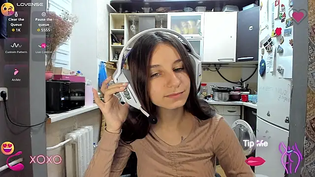  Nika Kik online show from October 2025 02:54:01 PM