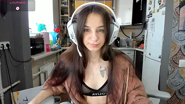 Snapshot of _Nika_Kik chatting on April 2026 08:06:01 AM Nika Kik online show from April 2026 08:06:01 AM