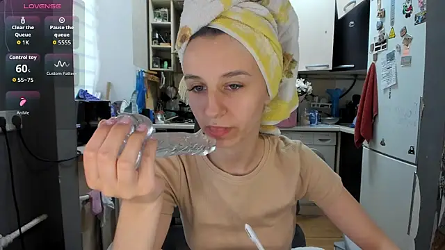 Snapshot of _Nika_Kik chatting on May 2026 02:58:01 PM Nika Kik online show from May 2026 02:58:01 PM