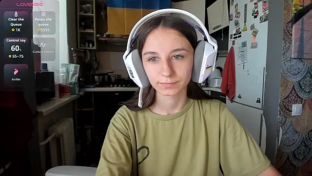 Snapshot of _Nika_Kik chatting on June 2026 12:51:02 PM Nika Kik online show from June 2026 12:51:02 PM
