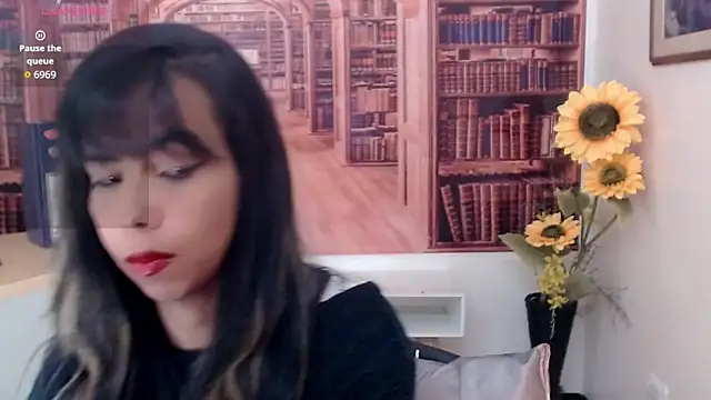 Snapshot of Catalella_Ar chatting on October 2025 03:15:02 AM Catalella Ar online show from October 2025 03:15:02 AM