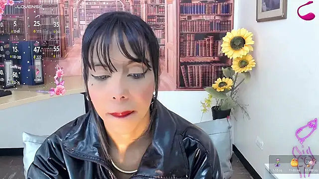 Snapshot of Catalella_Ar chatting on October 2025 03:09:01 AM Catalella Ar online show from October 2025 03:09:01 AM