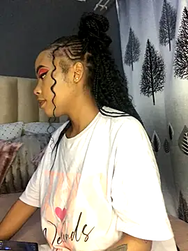 Snapshot of Nicole_Liam_ chatting on September 2025 08:25:01 PM Nicole Liam online show from September 2025 08:25:01 PM