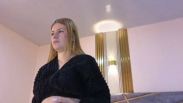 Snapshot of Emmaa_Blonde chatting on January 2025 11:38:02 AM Emmaa Blonde online show from January 2025 11:38:02 AM