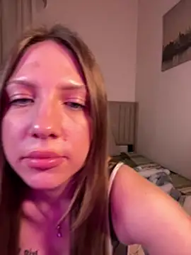 Sashabunny online show from April 2026 08:20:01 PM