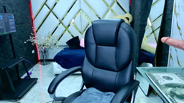 sammanta boobs online show from October 2025 11:22:02 AM