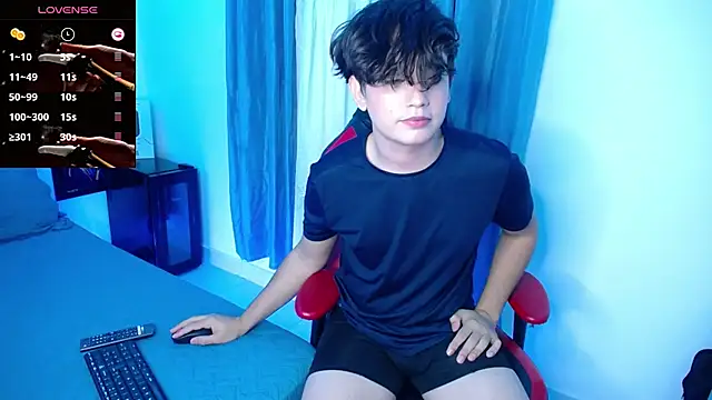 Snapshot of andyboy- chatting on January 2025 01:11:01 AM andyboy- online show from January 2025 01:11:01 AM