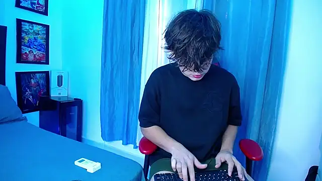 Snapshot of andyboy- chatting on February 2025 10:09:01 PM andyboy- online show from February 2025 10:09:01 PM