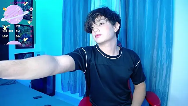 Snapshot of andyboy- chatting on February 2025 03:01:02 AM andyboy- online show from February 2025 03:01:02 AM