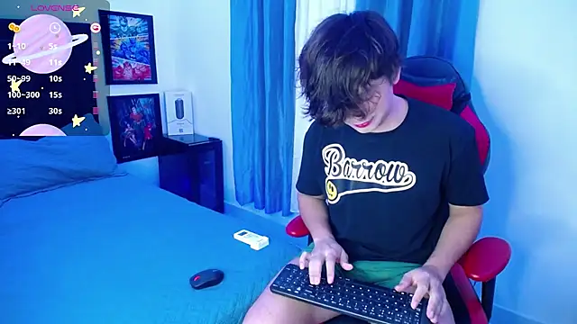 Snapshot of andyboy- chatting on March 2025 10:58:01 PM andyboy- online show from March 2025 10:58:01 PM