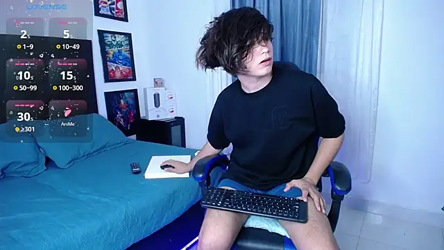Snapshot of andyboy- chatting on September 2025 10:21:02 PM andyboy- online show from September 2025 10:21:02 PM