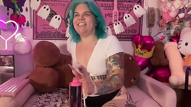 Snapshot of CherryBombBomb chatting on October 2025 05:17:01 AM CherryBombBomb online show from October 2025 05:17:01 AM