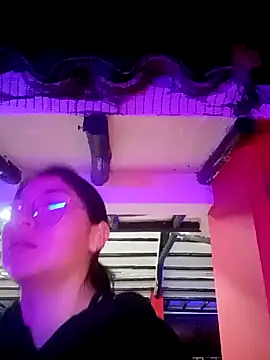 Caroll Luna online show from December 2024 12:08:01 AM