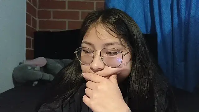 Caroll Luna online show from March 2025 05:09:02 AM