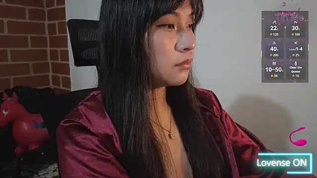 Caroll Luna online show from October 2025 01:58:02 AM