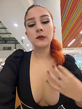 Snapshot of Mon_Cherry chatting on May 2026 01:47:02 AM Mon Cherry online show from May 2026 01:47:02 AM