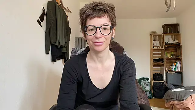 secretly naked online show from March 2025 10:07:02 AM