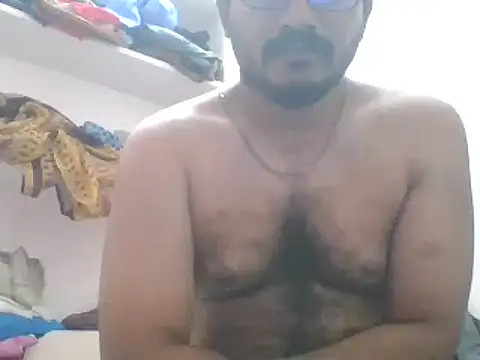 Snapshot of naughtymike0007 chatting on January 2025 12:43:02 AM naughtymike0007 online show from January 2025 12:43:02 AM