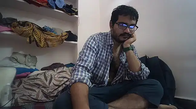 Snapshot of naughtymike0007 chatting on January 2025 03:29:02 AM naughtymike0007 online show from January 2025 03:29:02 AM
