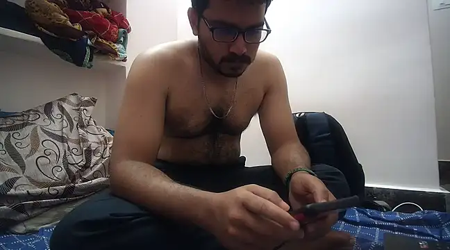 Snapshot of naughtymike0007 chatting on February 2025 03:39:02 AM naughtymike0007 online show from February 2025 03:39:02 AM