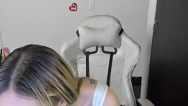 Andreina Suann online show from January 2025 02:42:01 PM