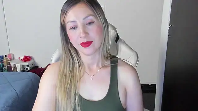 Andreina Suann online show from February 2025 01:20:01 PM