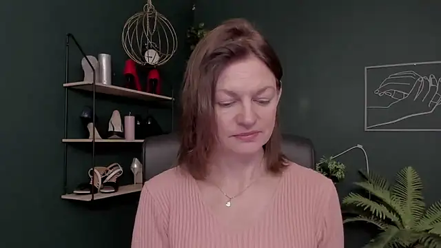 VivianWILD online show from December 2025 06:41:01 AM