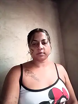 Giselabrunette25 online show from October 2025 10:45:01 PM