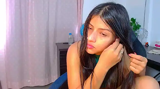 Snapshot of _baby_4u chatting on February 2025 06:24:01 PM baby 4u online show from February 2025 06:24:01 PM