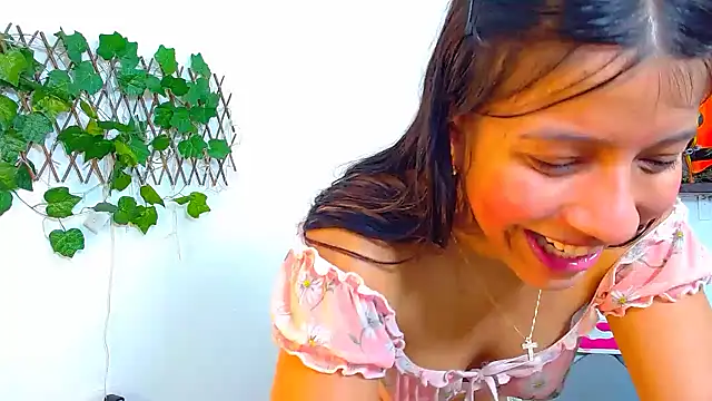 Snapshot of _baby_4u chatting on March 2025 03:06:01 PM baby 4u online show from March 2025 03:06:01 PM