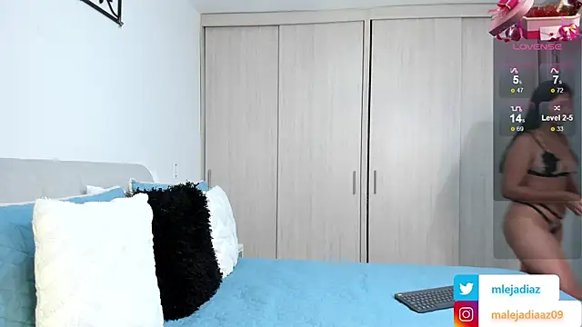 Snapshot of MalejaDiaz_ chatting on February 2025 05:01:02 PM MalejaDiaz online show from February 2025 05:01:02 PM