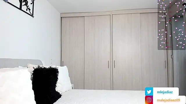 Snapshot of MalejaDiaz_ chatting on March 2025 03:24:02 PM MalejaDiaz online show from March 2025 03:24:02 PM