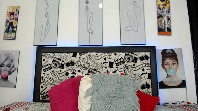 Rihana14 online show from April 2026 07:39:02 PM