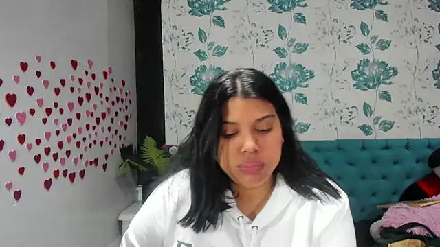 Snapshot of LindaBreeS chatting on January 2025 02:08:02 PM LindaBreeS online show from January 2025 02:08:02 PM