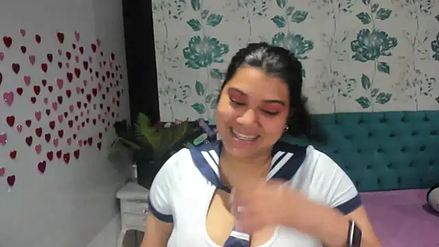 Snapshot of LindaBreeS chatting on January 2025 04:41:01 PM LindaBreeS online show from January 2025 04:41:01 PM